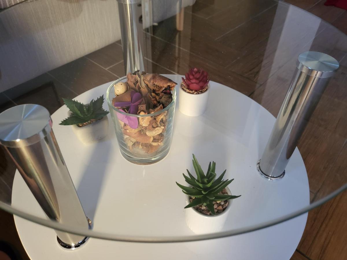 Rijeka Apartment With Free Parking And Large Balcony Ngoại thất bức ảnh