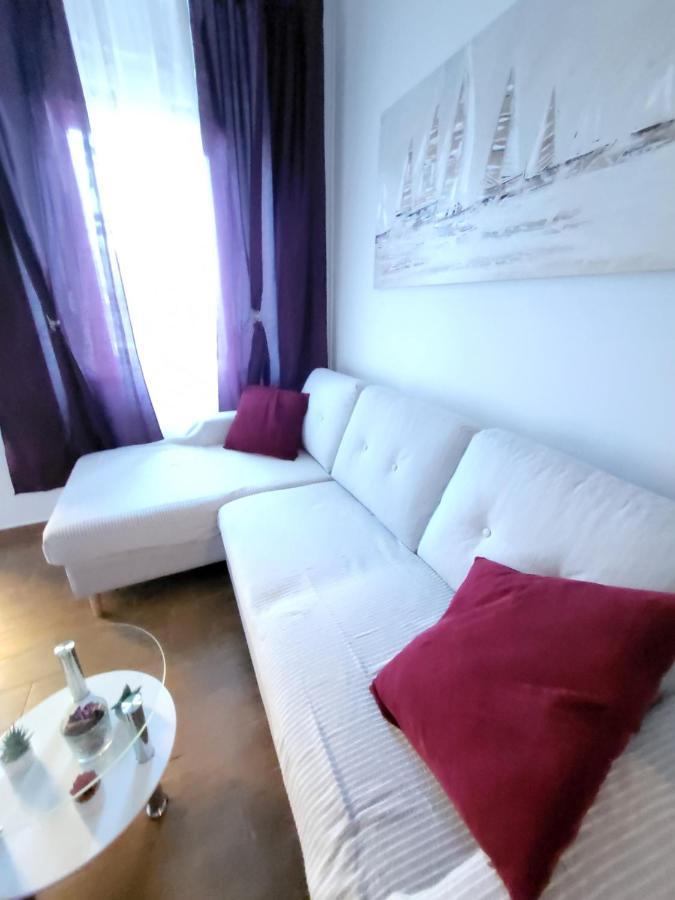 Rijeka Apartment With Free Parking And Large Balcony Ngoại thất bức ảnh